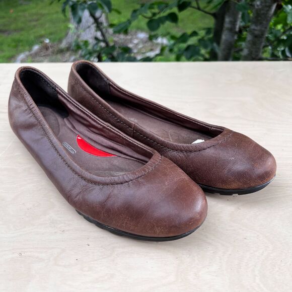 Rockport  Womens .5 M Carson Ballet Flat Slip on Brown Leather Round Toe - Picture 1 of 13